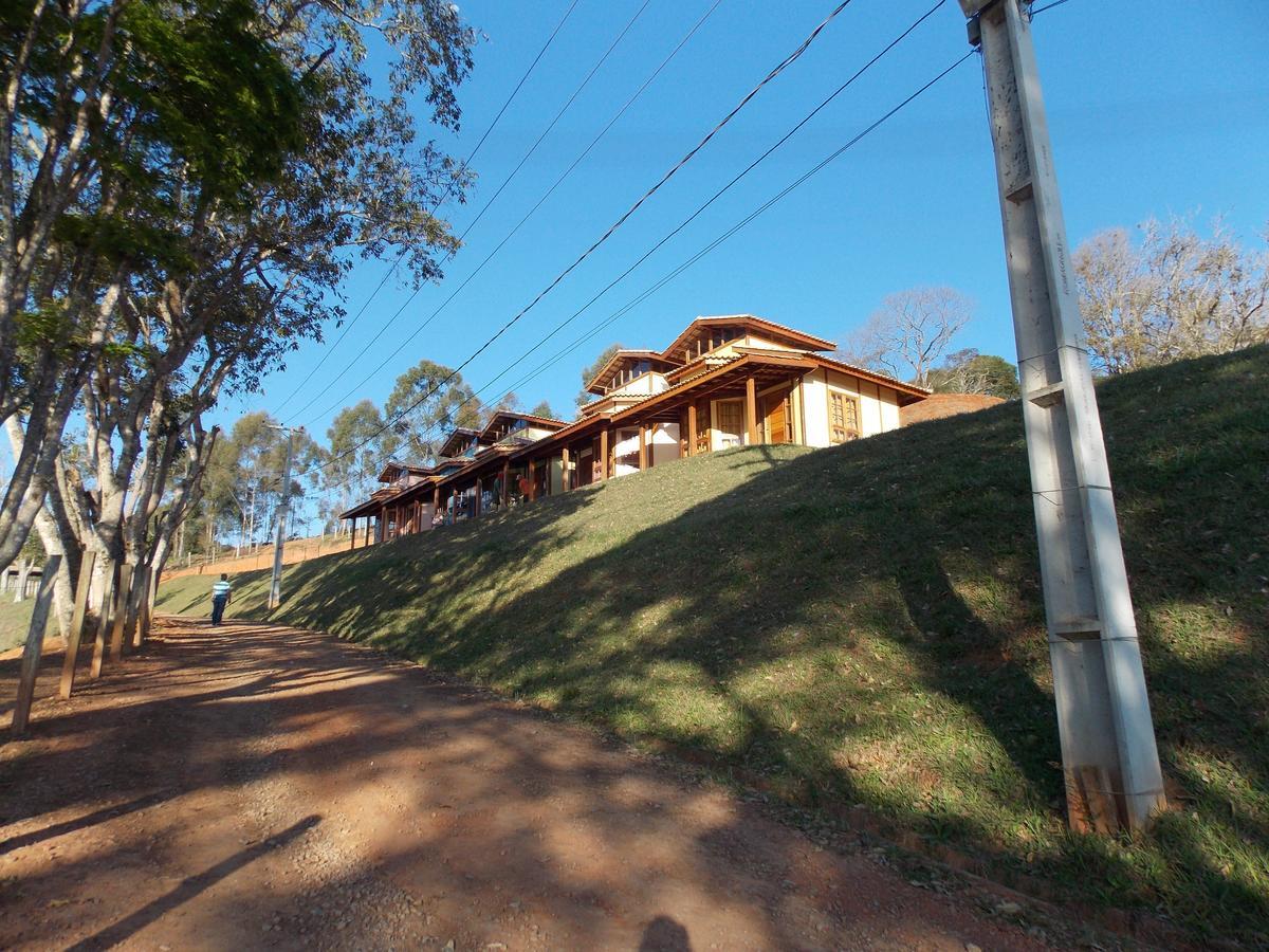 Recanto Apoena Santa Isabel (Sao Paulo)